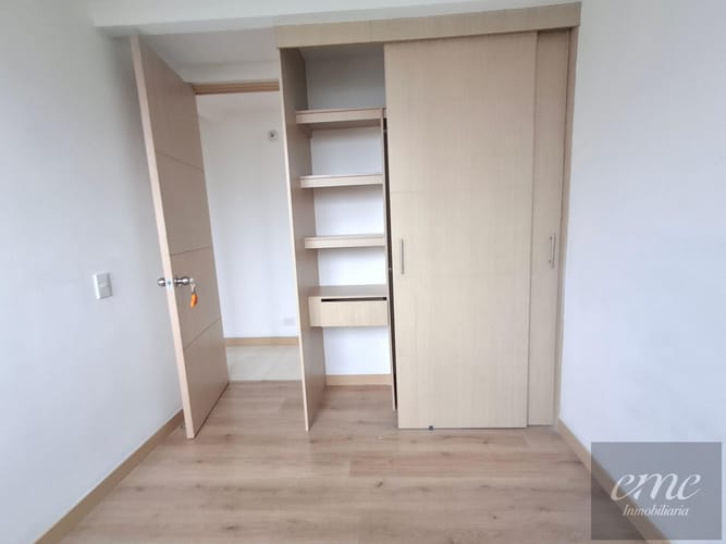 Apartamento de 3 alcobas en venta en Bello, 64 m² · foto 13 de 19