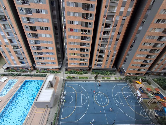 Apartamento de 3 alcobas en venta en Bello, 64 m² · foto 9 de 21