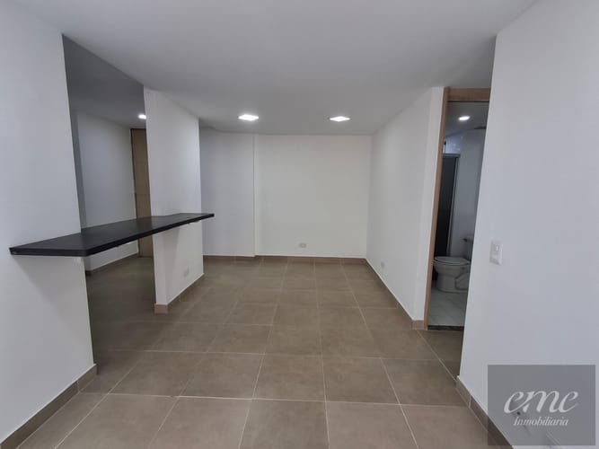 Apartamento de 3 alcobas en venta en Bello, 64 m² · foto 2 de 19