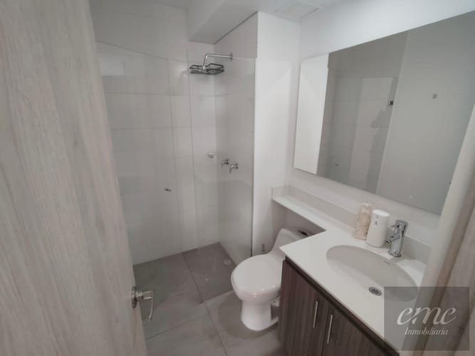 Apartamento de 3 alcobas en venta en Urbanizacion La Florida, Medellín, 78 m² · foto 9 de 19