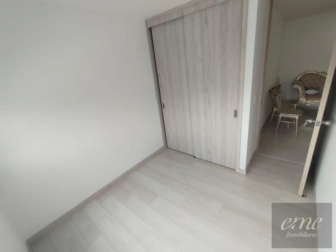 Apartamento de 3 alcobas en venta en Urbanizacion La Florida, Medellín, 78 m² · foto 10 de 19