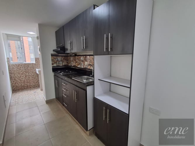 Apartamento de 3 alcobas en venta en Bello, 64 m² · foto 6 de 19
