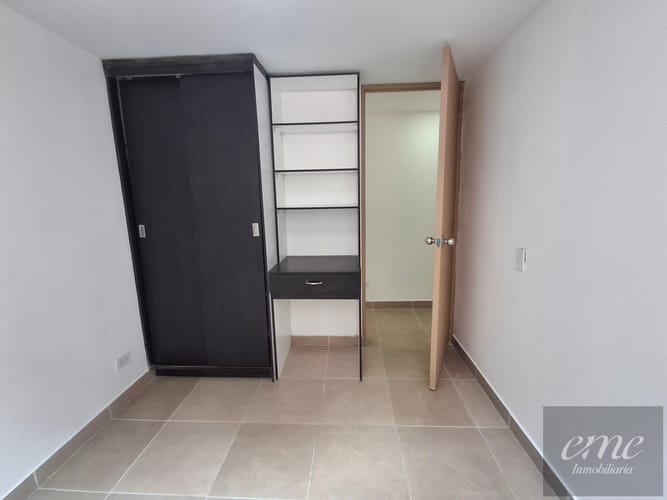 Apartamento de 3 alcobas en venta en Bello, 64 m² · foto 10 de 19