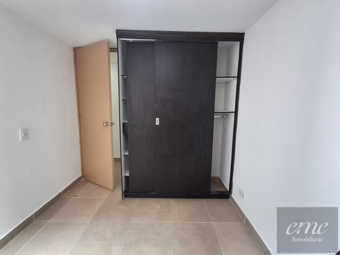 Apartamento de 3 alcobas en venta en Bello, 64 m² · foto 12 de 19