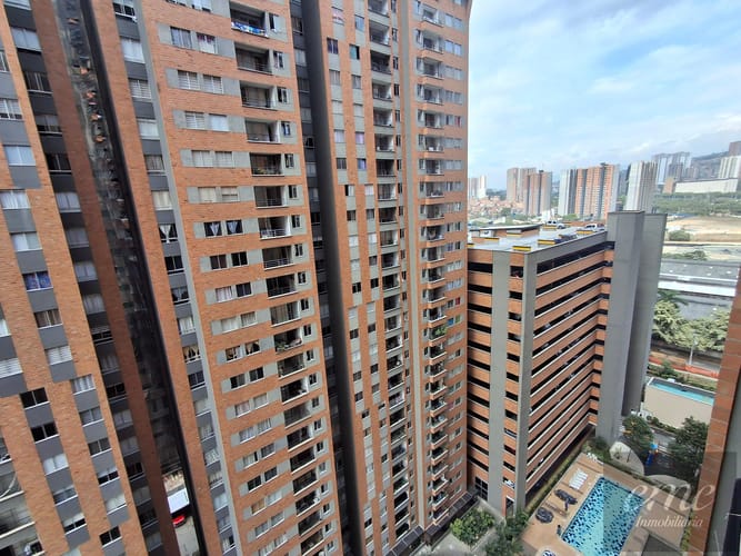Apartamento de 3 alcobas en venta en Bello, 64 m² · foto 17 de 19