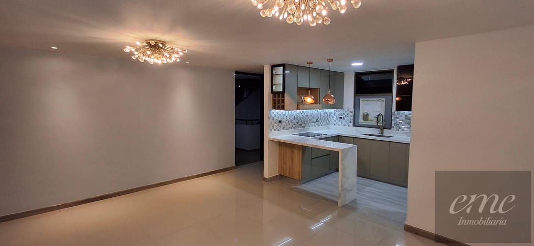 Apartamento de 3 alcobas en arriendo en Las Lomas No.2, Medellín, 92 m² · foto 3 de 24