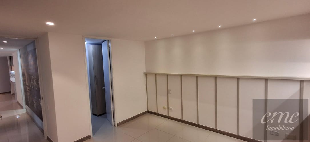 Apartamento de 3 alcobas en arriendo en Las Lomas No.2, Medellín, 92 m² · foto 14 de 24