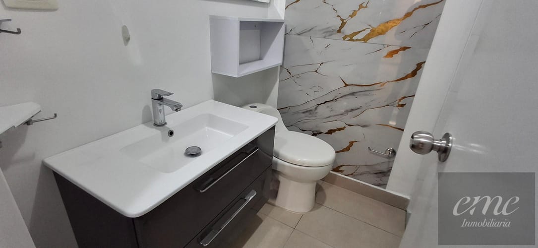 Apartamento de 3 alcobas en arriendo en Las Lomas No.2, Medellín, 92 m² · foto 18 de 24