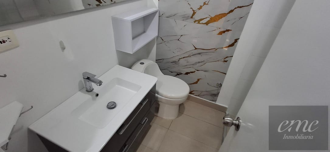 Apartamento de 3 alcobas en arriendo en Las Lomas No.2, Medellín, 92 m² · foto 20 de 24