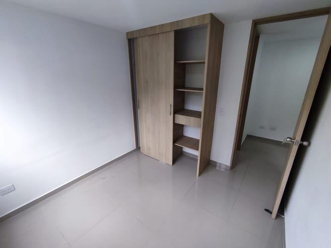 Apartamento de 3 alcobas en venta en Caminos De La Romeria, Sabaneta, 69 m² · foto 5 de 15