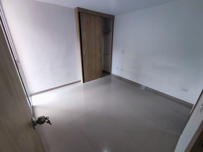 Apartamento de 3 alcobas en venta en Caminos De La Romeria, Sabaneta, 69 m² · foto 7 de 15