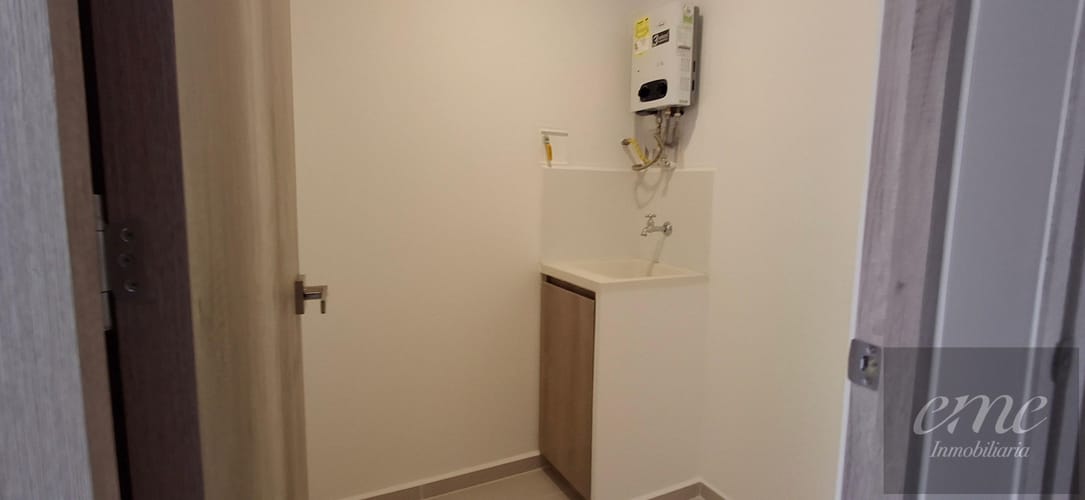 Apartamento de 2 alcobas en arriendo en Simesa, Medellín, 80 m² · foto 8 de 19