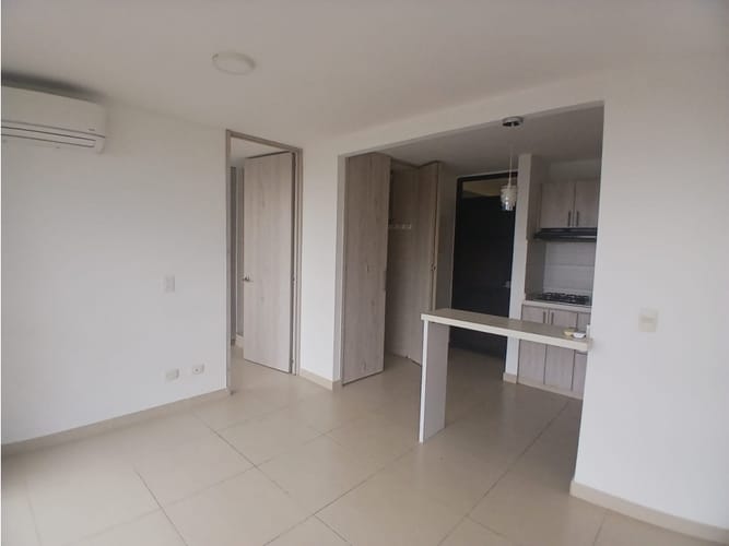 Apartamento de 3 alcobas en venta en Las Palmas, Ricaurte, 56 m² · foto 7 de 24