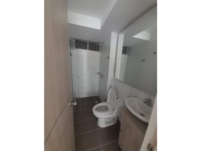 Apartamento de 3 alcobas en arriendo en Ricaurte, 80 m² · foto 16 de 24