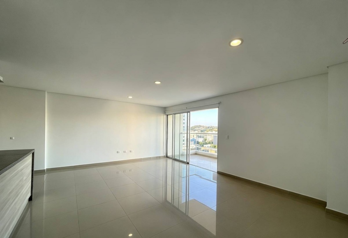 Apartamento en arriendo en Manga, Cartagena · foto 2 de 11