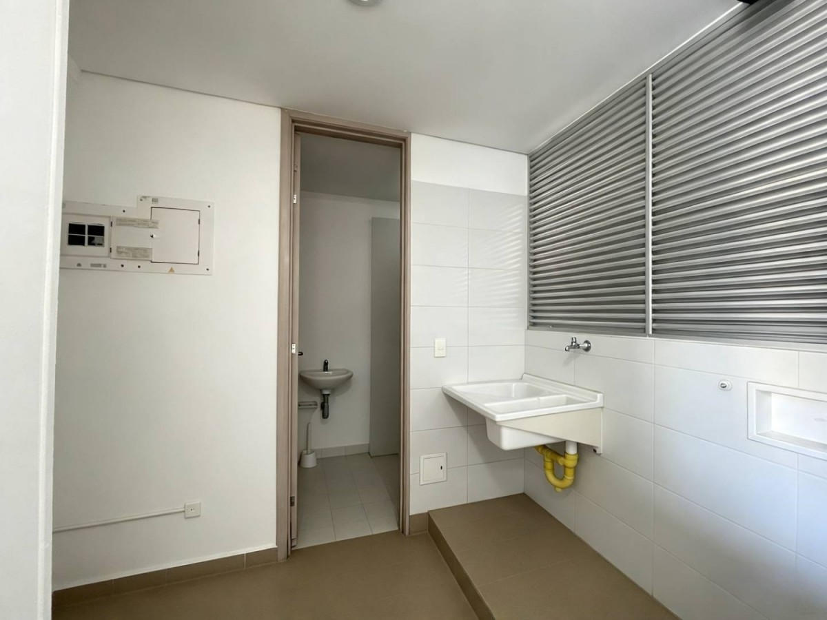 Apartamento en arriendo en Manga, Cartagena · foto 4 de 11