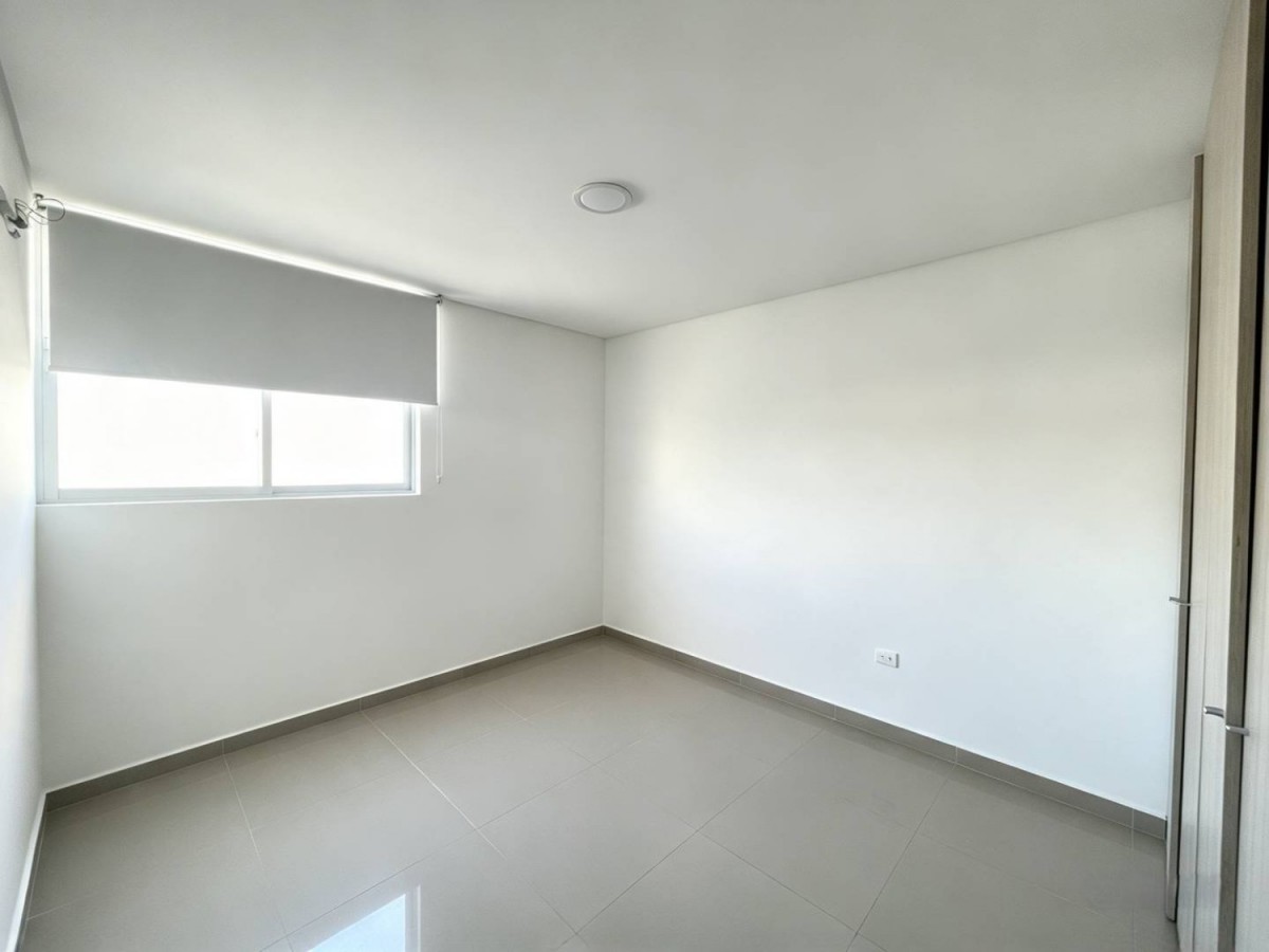 Apartamento en arriendo en Manga, Cartagena · foto 8 de 11
