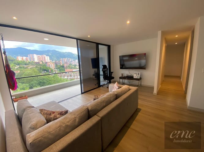 Apartamento de 3 alcobas en venta en Loma El Atravesado, Envigado, 99 m² · foto 4 de 24