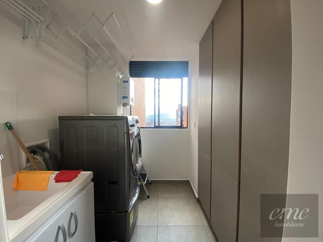 Apartamento de 3 alcobas en venta en Loma El Atravesado, Envigado, 99 m² · foto 5 de 24