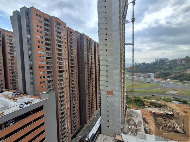 Apartamento de 3 alcobas en venta en Bello, 68 m² · foto 20 de 24