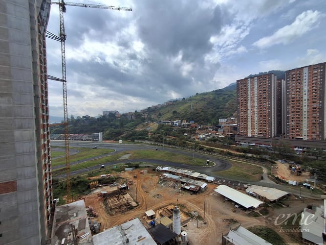 Apartamento de 3 alcobas en venta en Bello, 68 m² · foto 21 de 24