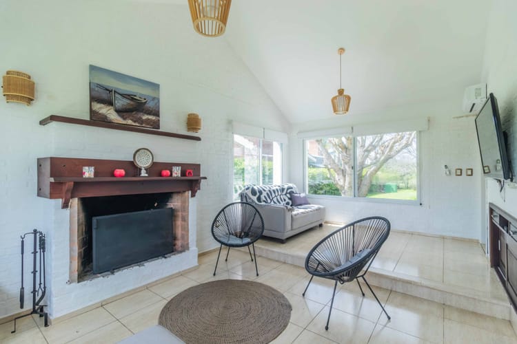 Casa amoblada en alquiler en Lomas de La Tahona | 4 dormitorios + escritorio, piscina y barbacoa · Foto 2