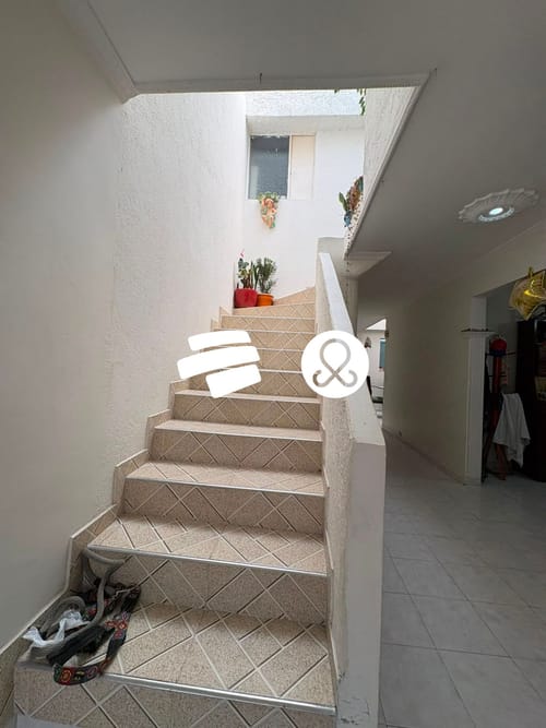 Casa de 7 alcobas en venta en Corredor Ferreo Del Sur, Bogotá, 102 m² · foto 2 de 17