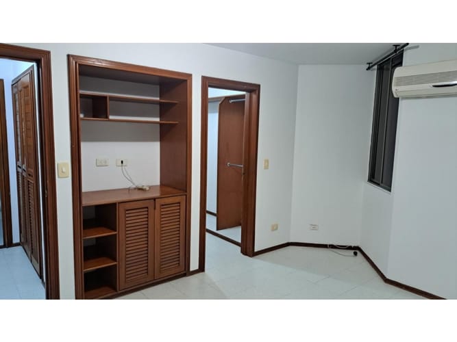Apartamento en venta en La Hacienda, Cali · foto 8 de 16
