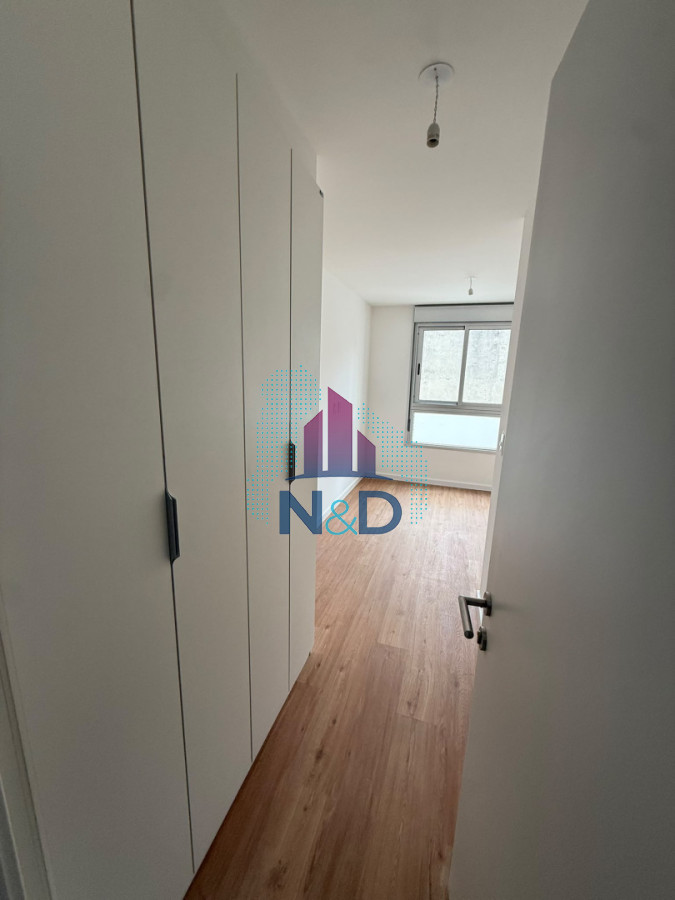 ALQUILER APARTAMENTO AL CONTRAFRENTE  DE UN DORMITORIO CON BALCÓN EN CENTRO · Foto 7