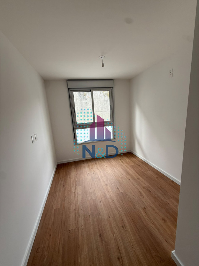 ALQUILER APARTAMENTO AL CONTRAFRENTE  DE UN DORMITORIO CON BALCÓN EN CENTRO · Foto 8