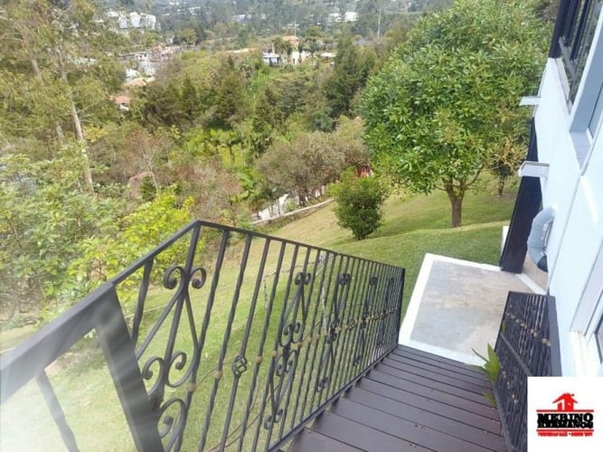 Casa de 7 alcobas en arriendo en Guarne, 500 m² · foto 12 de 24