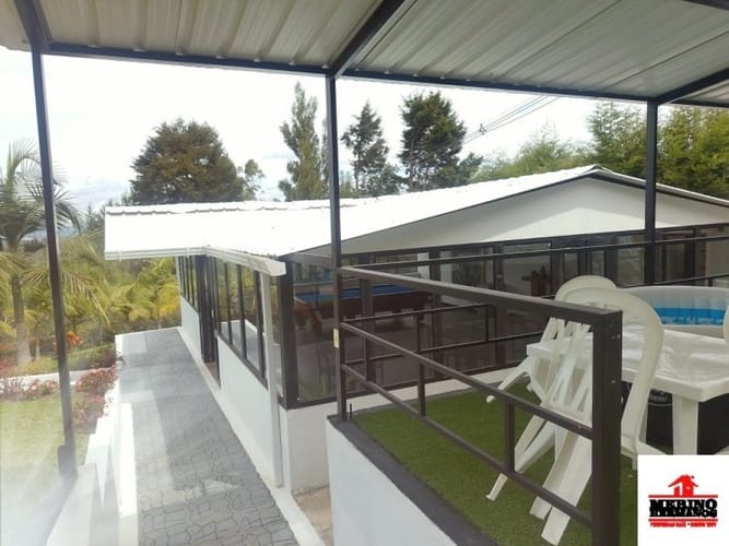 Casa de 7 alcobas en arriendo en Guarne, 500 m² · foto 21 de 24