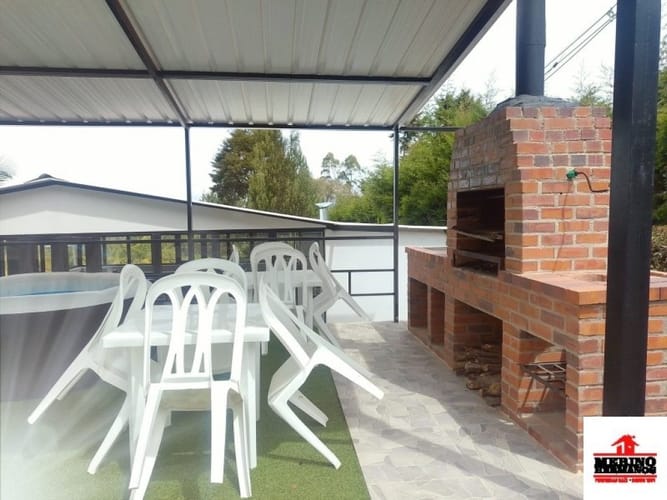 Casa de 7 alcobas en arriendo en Guarne, 500 m² · foto 22 de 24