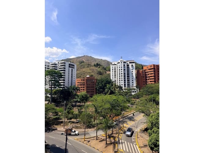 Apartamento de 3 alcobas en venta en Santa Teresita, Cali, 200 m² · foto 3 de 24