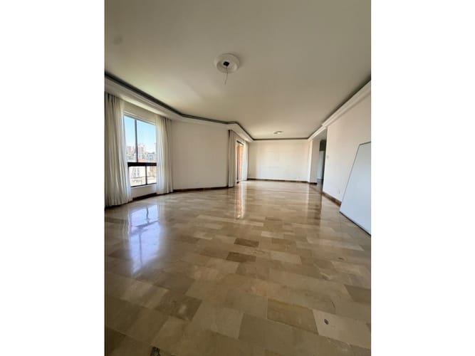 Apartamento de 3 alcobas en venta en Santa Teresita, Cali, 200 m² · foto 20 de 24