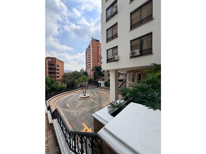 Apartamento de 3 alcobas en venta en Santa Teresita, Cali, 147 m² · foto 9 de 24