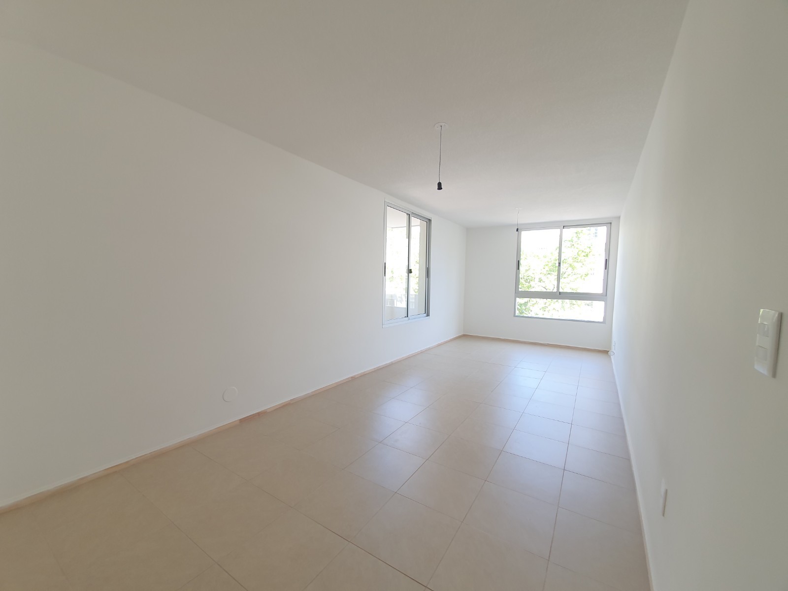 Apartamento un dormitorio, garage y box, 4to piso al frente · Foto 8