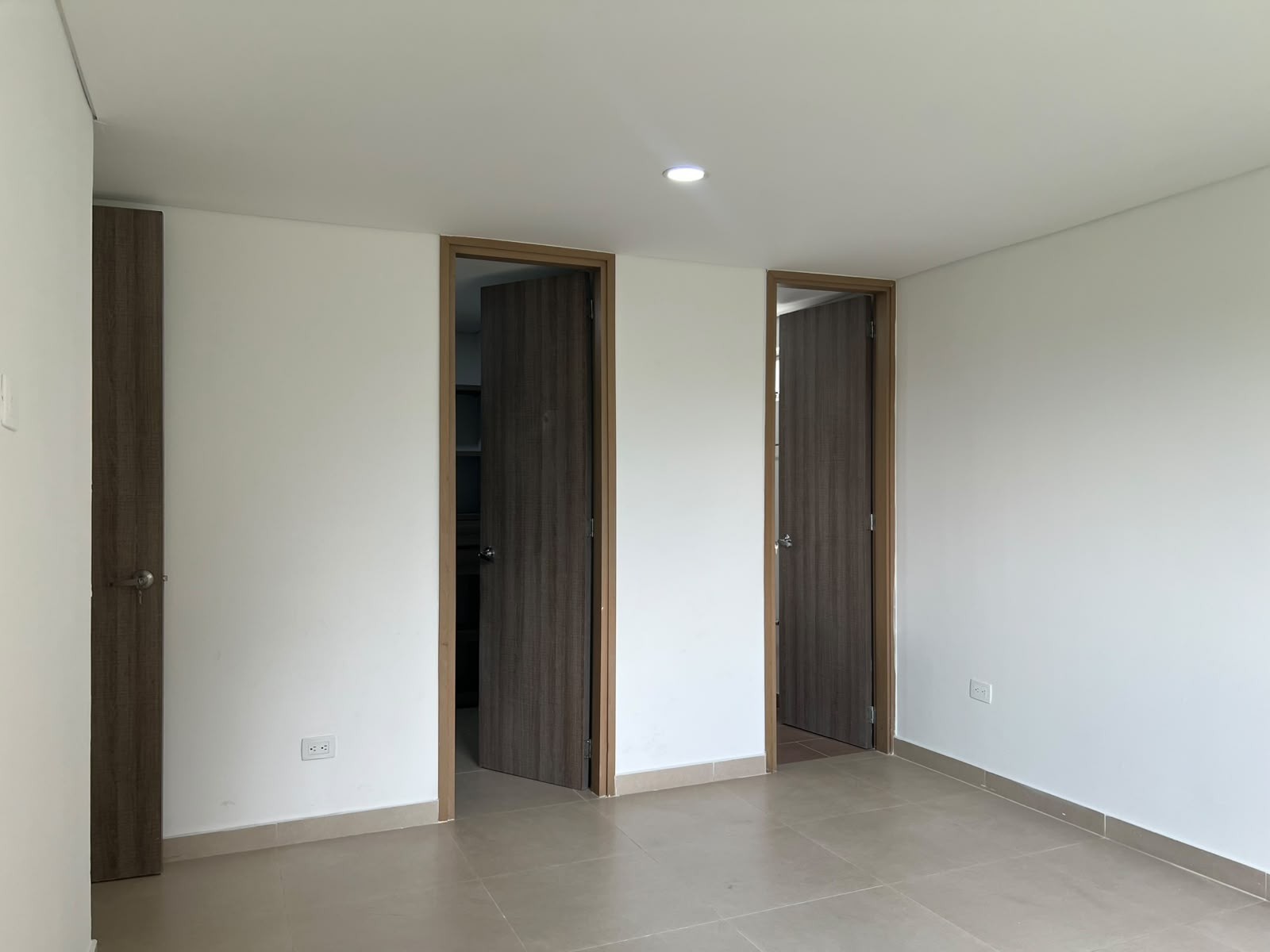 Apartamento en arriendo en Loma Benedictinos, Envigado · foto 8 de 16
