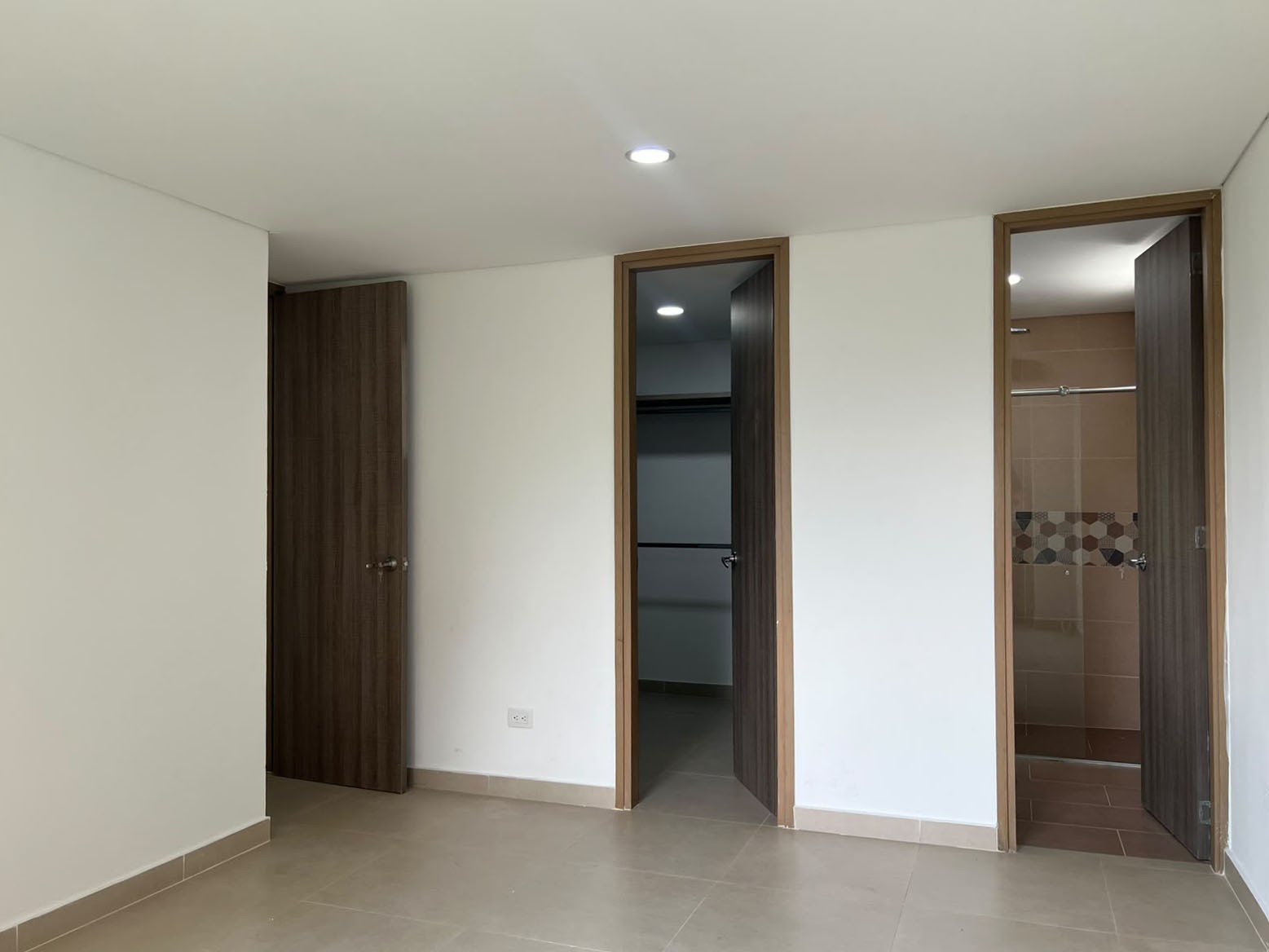 Apartamento en arriendo en Loma Benedictinos, Envigado · foto 11 de 16