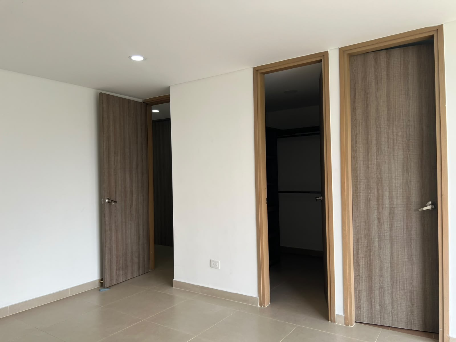Apartamento en arriendo en Loma Benedictinos, Envigado · foto 12 de 16