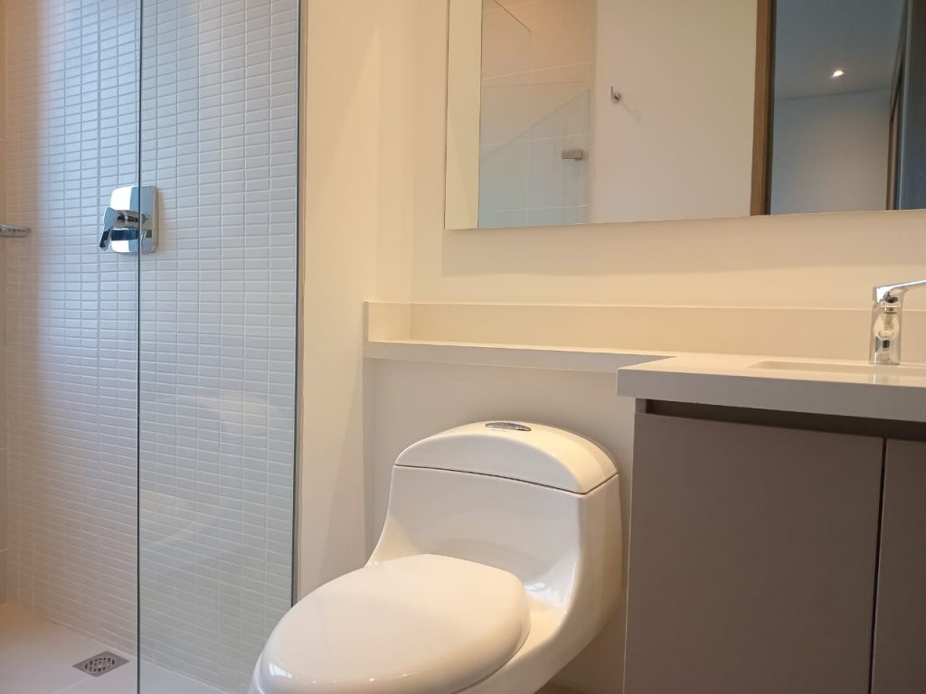 Apartamento en arriendo en El Poblado, Medellín · foto 14 de 17
