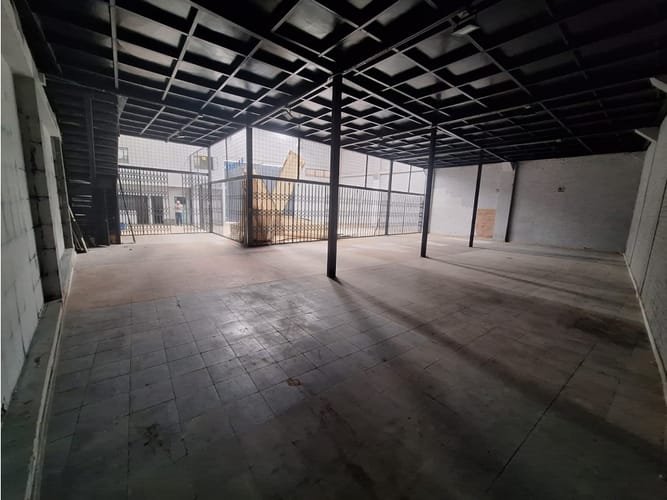 Bodega en arriendo en Uaecd 007, Soacha, 950 m² · foto 5 de 12