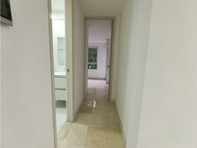 Apartamento en venta en La Castellana, Medellín · foto 8 de 20