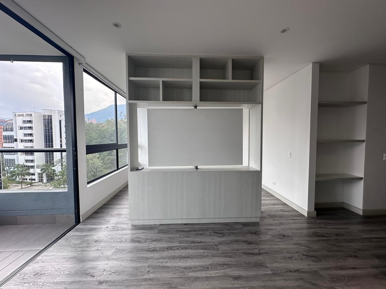 Apartamento en arriendo en El Poblado, Medellín · foto 6 de 16