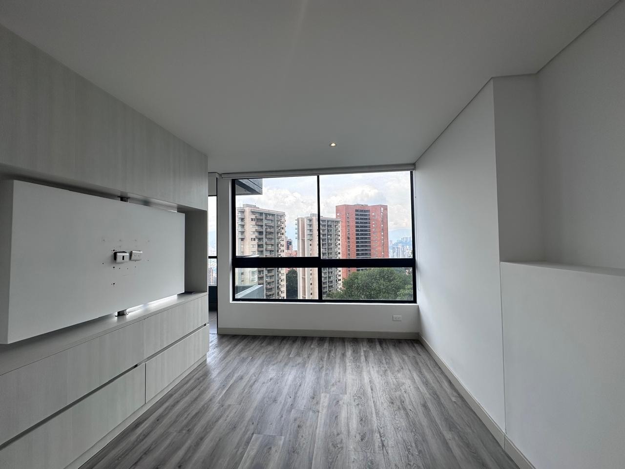 Apartamento en arriendo en El Poblado, Medellín · foto 8 de 16