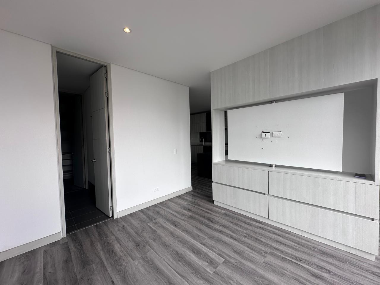 Apartamento en arriendo en El Poblado, Medellín · foto 11 de 16