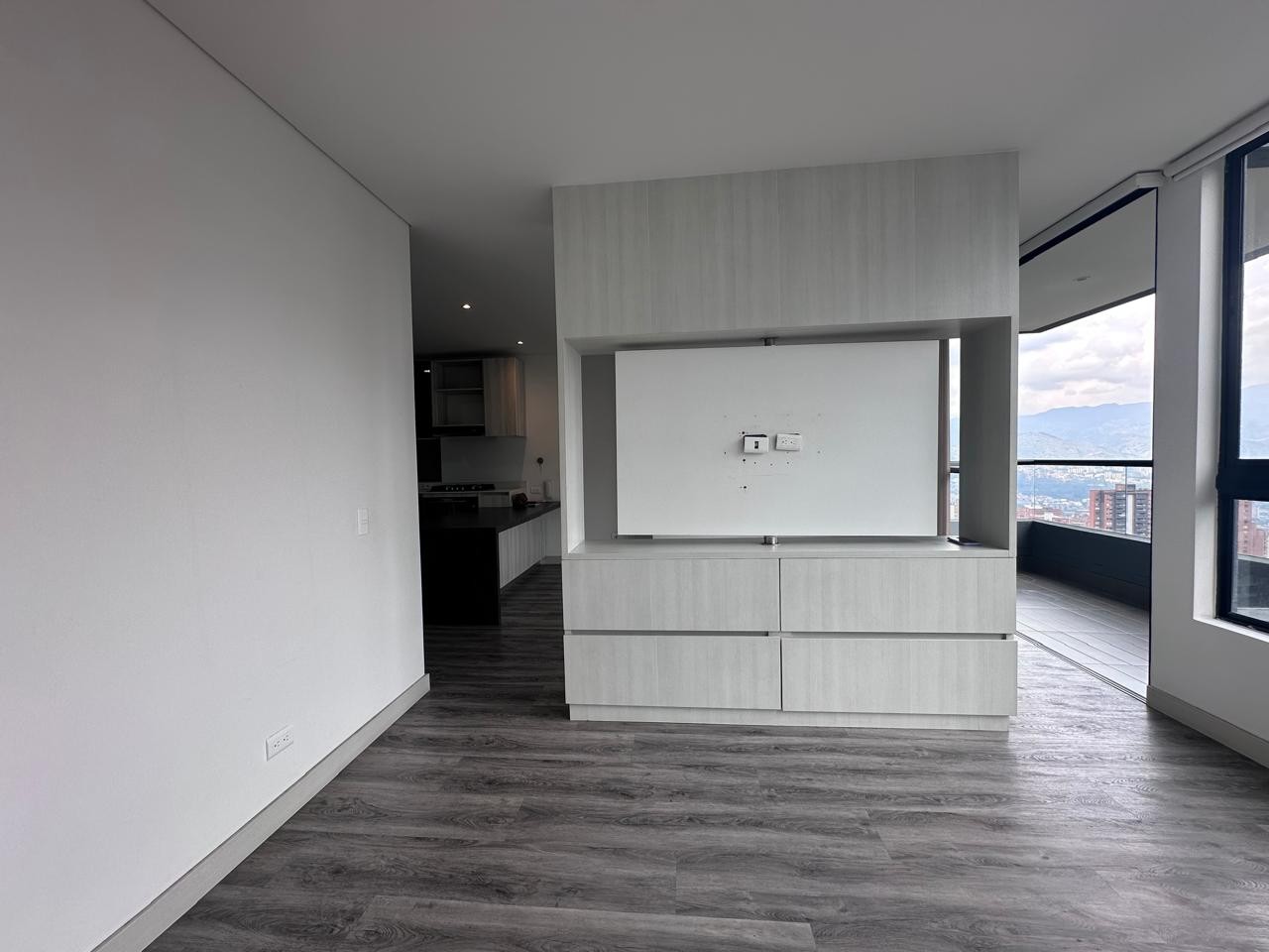 Apartamento en arriendo en El Poblado, Medellín · foto 12 de 16