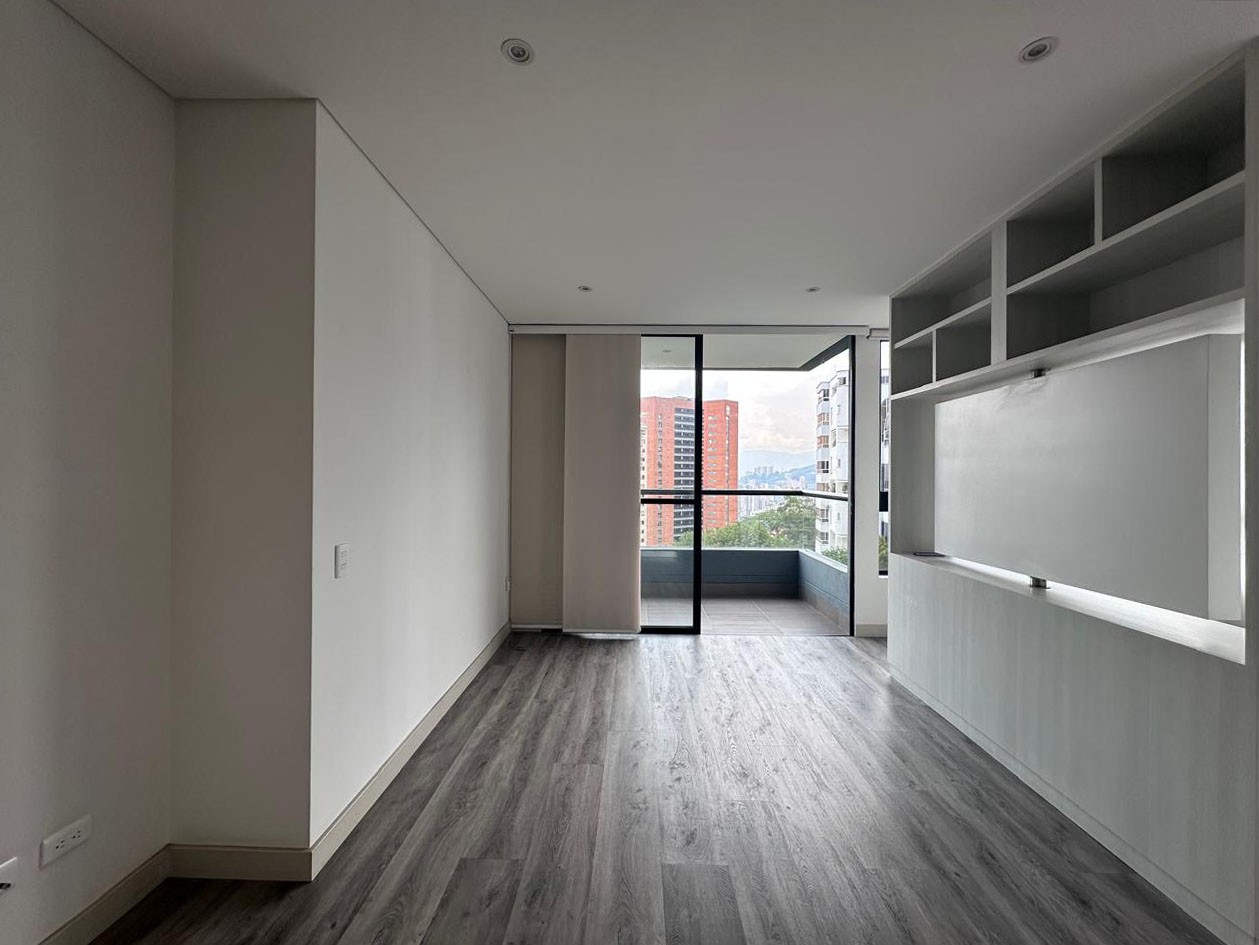 Apartamento en arriendo en El Poblado, Medellín · foto 4 de 16