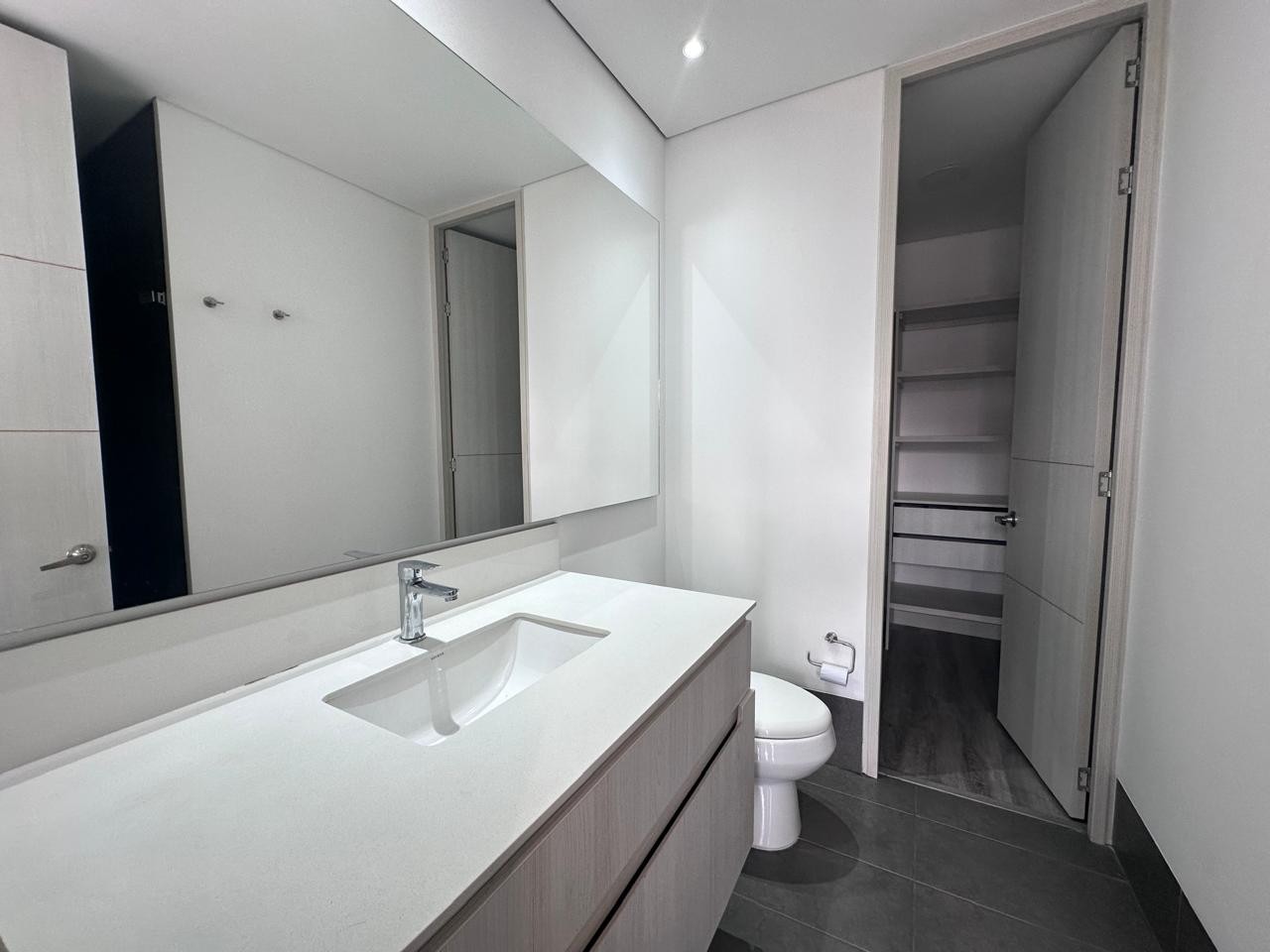 Apartamento en arriendo en El Poblado, Medellín · foto 15 de 16