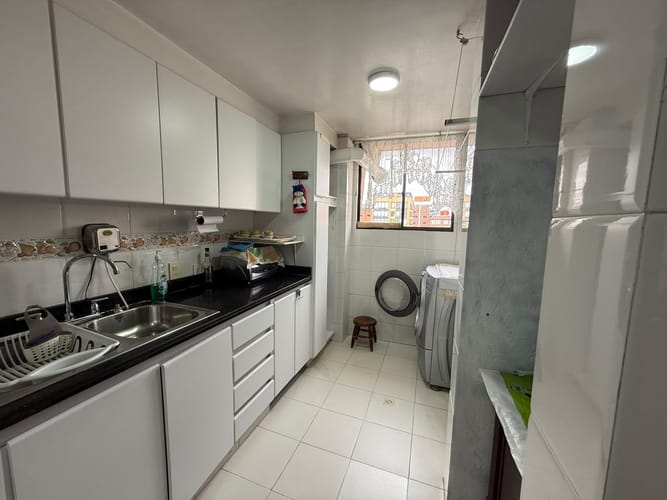 Apartamento de 3 alcobas en venta en Santa Barbara Occidental, Bogotá, 154 m² · foto 15 de 18